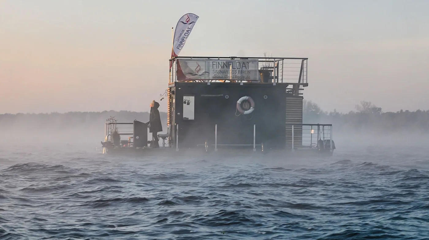 FINNFLOAT Floßsauna Müggelsee in Berlin, Bild 2 von 3